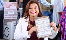 Clara Brugada asistió a votar acompañada de Ernestina Godoy y Citlalli Hernández Clara Brugada asistió a votar acompañada de Ernestina Godoy y Citlalli Hernández