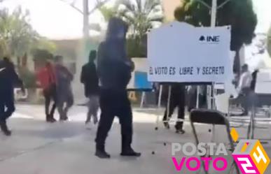 Hombres armados roban boletas electorales en Puebla