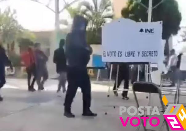 Hombres armados roban boletas electorales en Puebla