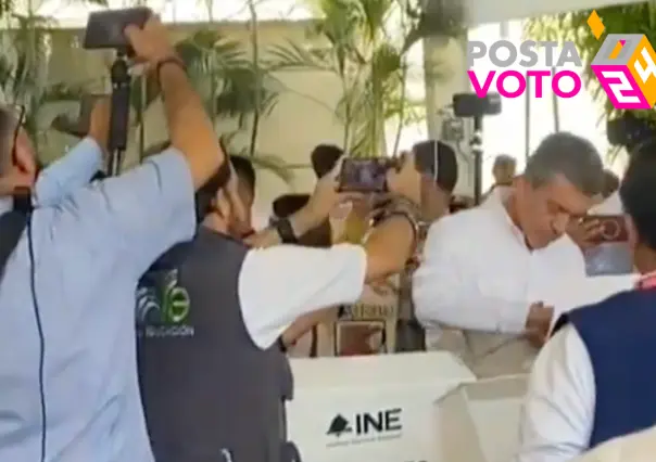 Rutilio Escandón, gobernador de Chiapas, recibe protestas en Casilla Electoral