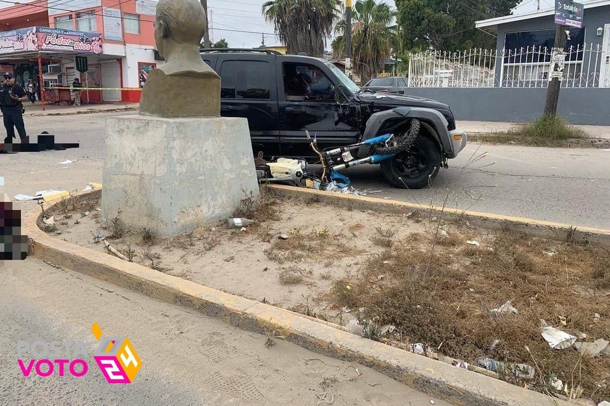 Los sujetos fueron embestidos por una camioneta Foto: X(Twitter) @ElFranky_