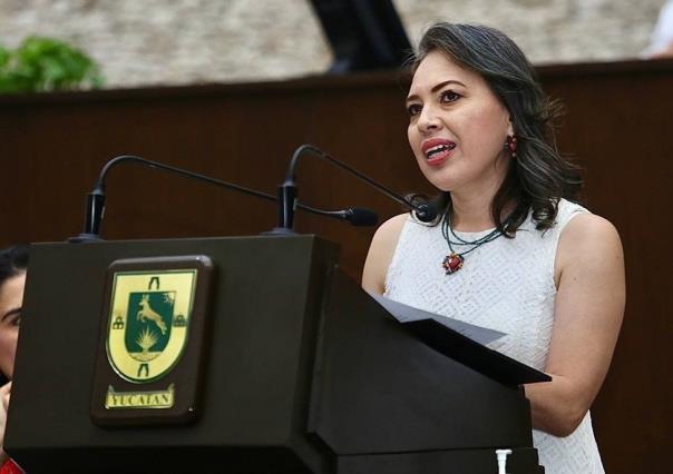 Doctora Flor Valdez Esquivel: premio a la excelencia docente en Yucatán 2024