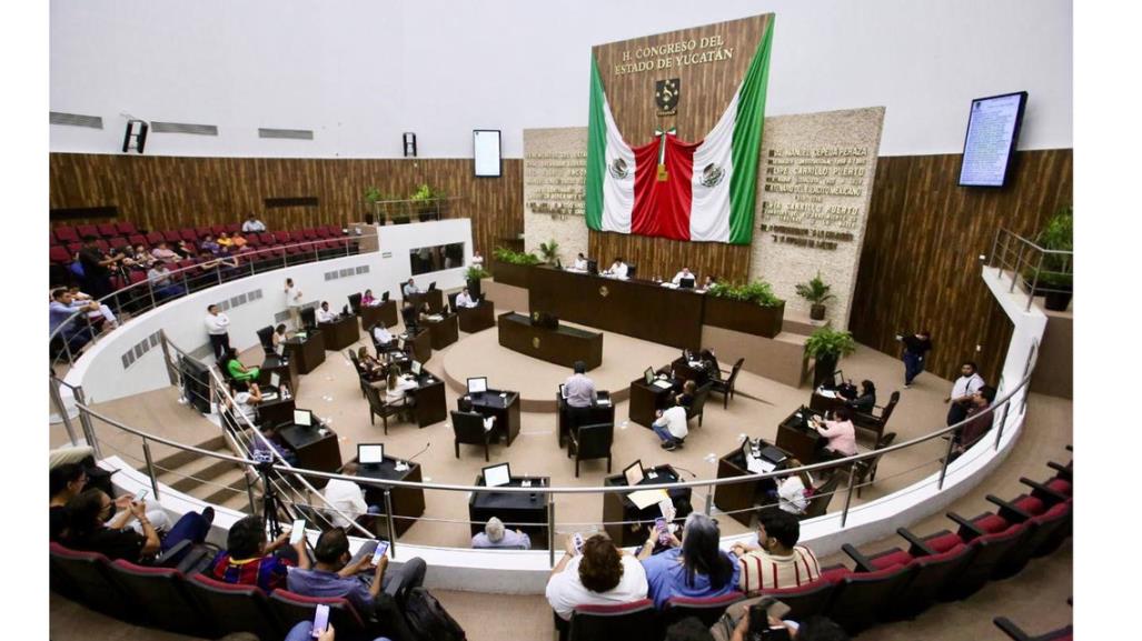 Drástico cambio de poderes en el  legislativo yucateco