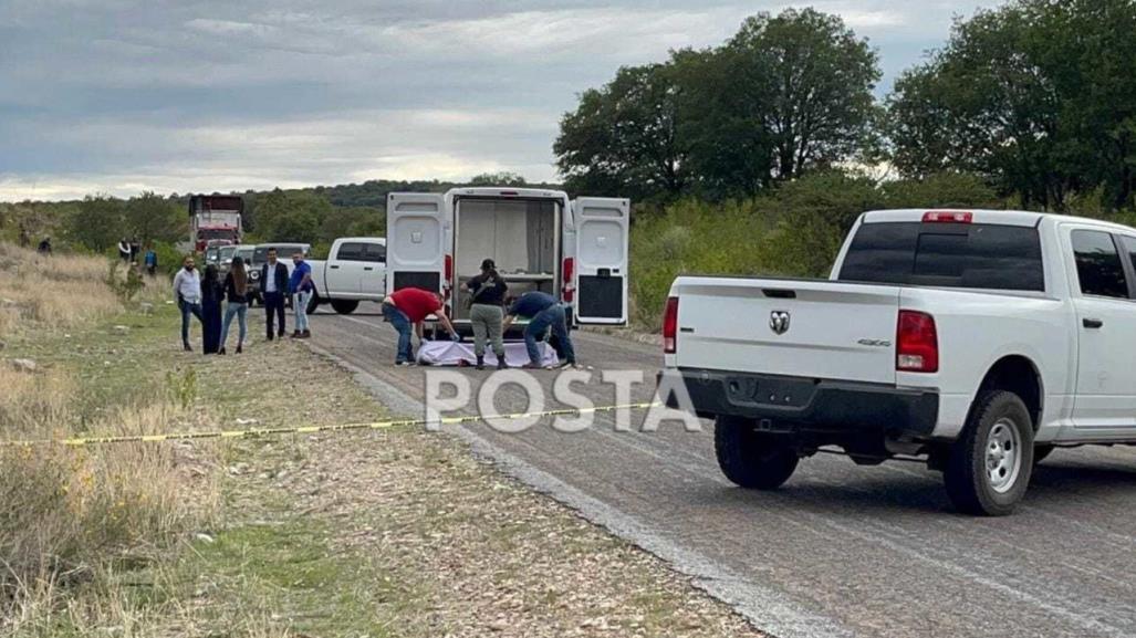 Encuentran un muerto momificado en la carretera Durango - La Flor