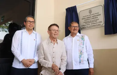 La Uady rinde homenaje a exdirector de la Prepa Uno