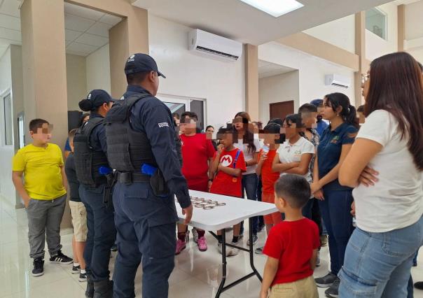 Jóvenes aprenden sobre seguridad en C4 Pesquería