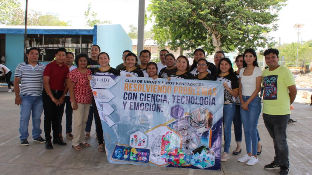 Estudiantes de secundaria realizan la Feria de Aprendizajes en Tixcacalcupul