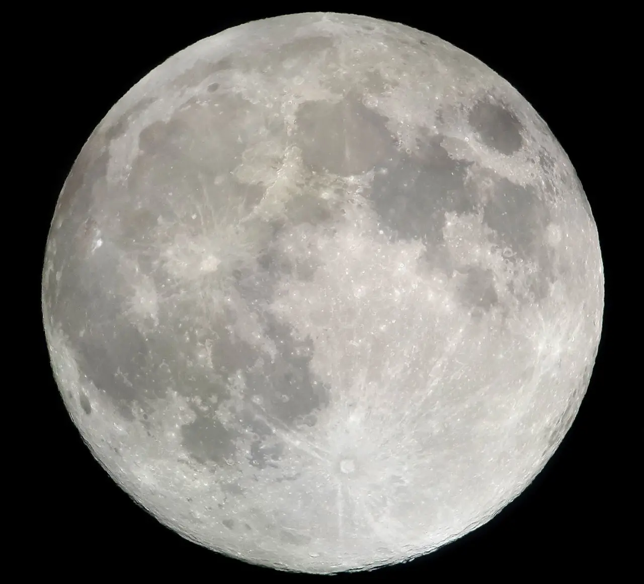 Imagen de la luna tomada por Pablo Lonnie Pacheco, responsable del Observatorio Astronómico de la Universidad de Monterrey. Foto: Pablo Loonie.