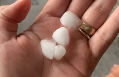 Cae granizo en el área Metropolitana de Monterrey