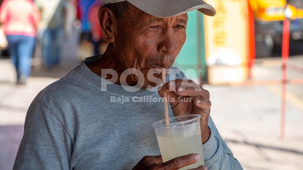 ¡Aguas con el calor! Paceños se preparan para el verano