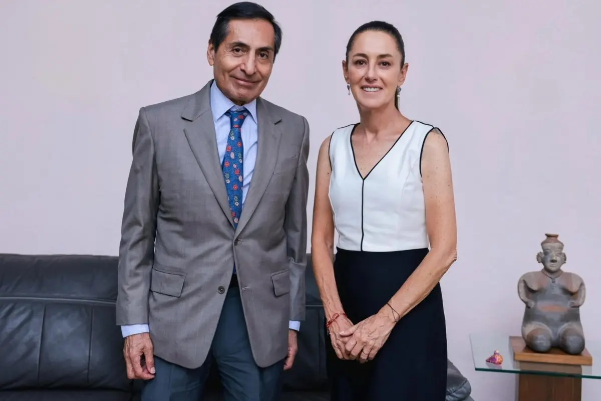 Rogelio Ramírez de la O junto a Claudia Sheinbaum Foto: X(Twitter) @Claudiashein