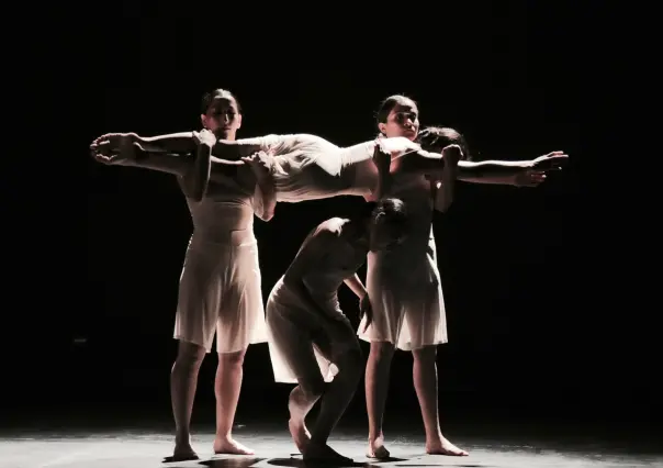 Egresa la primera generación de Danza Contemporánea de la UNAY