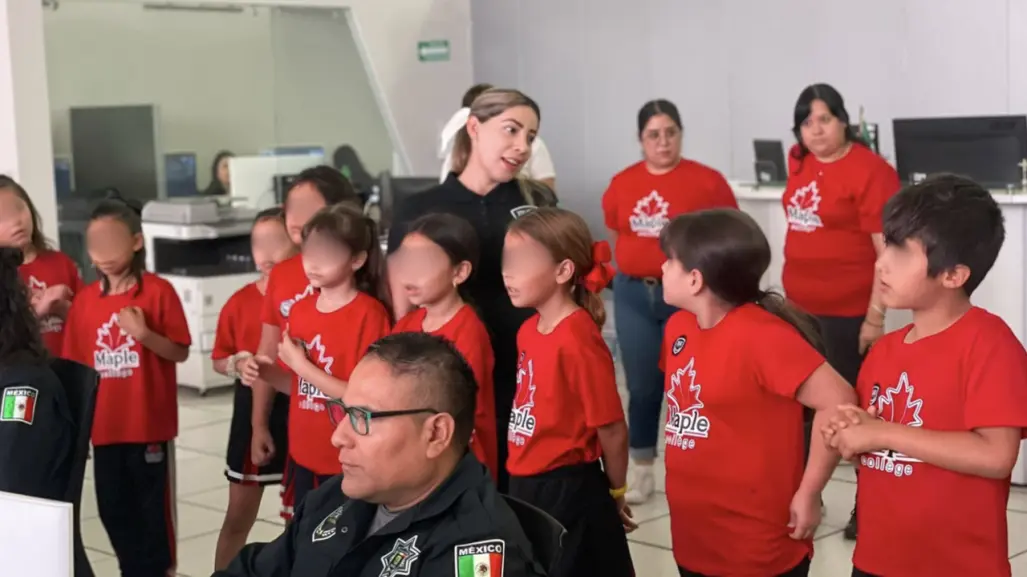 Niños y niñas de Saltillo visitan el C4 para conocer su funcionamiento