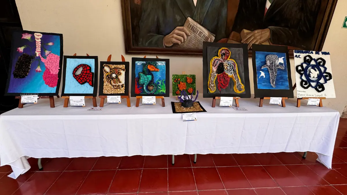 Las obran están exhibidas en el Centro Cultural UADY Foto: Irving Gil