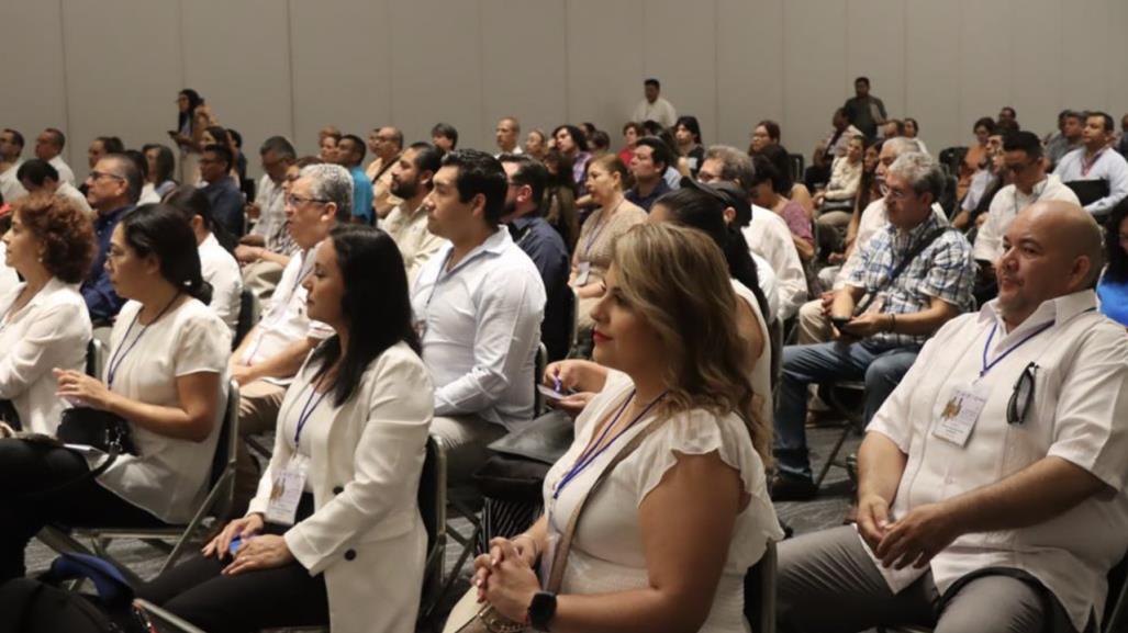 Ingenieros comparten sus experiencias durante un foro nacional en Mérida