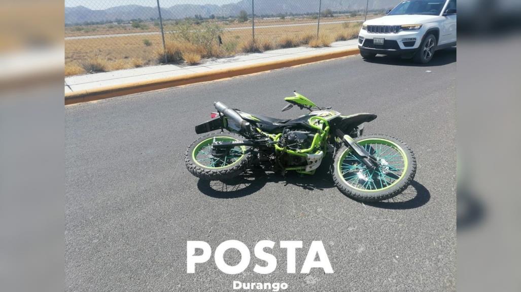 Muere un joven motociclista al derrapar junto a su amigo, que está grave