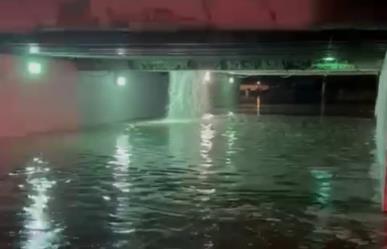 Fuertes lluvias y tormenta eléctrica en la Zona Metropolitana de Monterrey