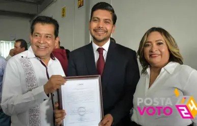 Recibe Adolfo Cerqueda constancia de mayoría a la alcaldía de Neza