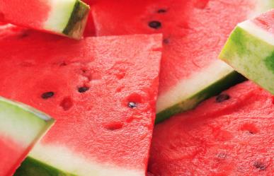 Seis beneficios de comer sandía en esta temporada de calor