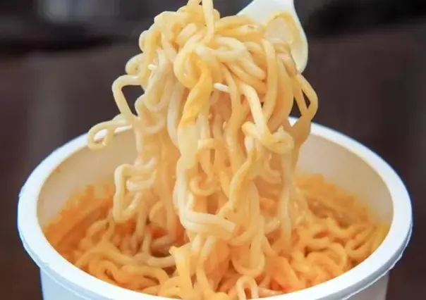 Top 8 de sopas instantáneas de riesgo para consumo ¿Se pegan al estómago?