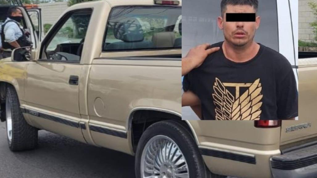 Arrestan a hombre por manejar camioneta robada en Monterrey