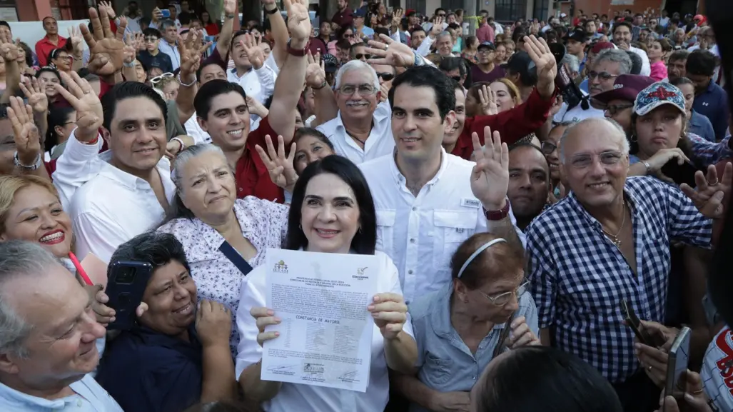 Mónica Villarreal  recibe constancia de mayoría en Tampico