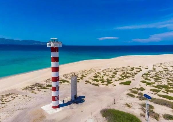 Visita la playa Punta Arena de aguas cristalinas en La Paz