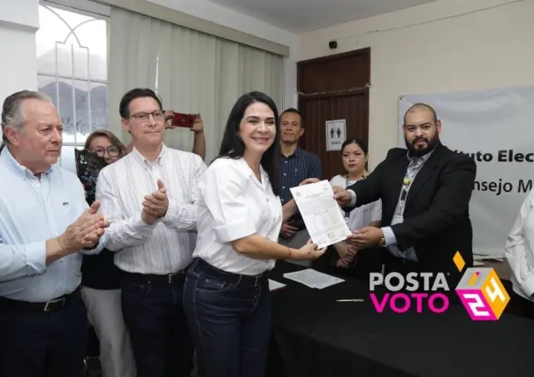 Recibe Mónica Villarreal constancia como presidenta electa de Tampico