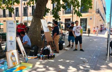 Víctor Argáez da “pinceladas” al aire libre en calles de Mérida