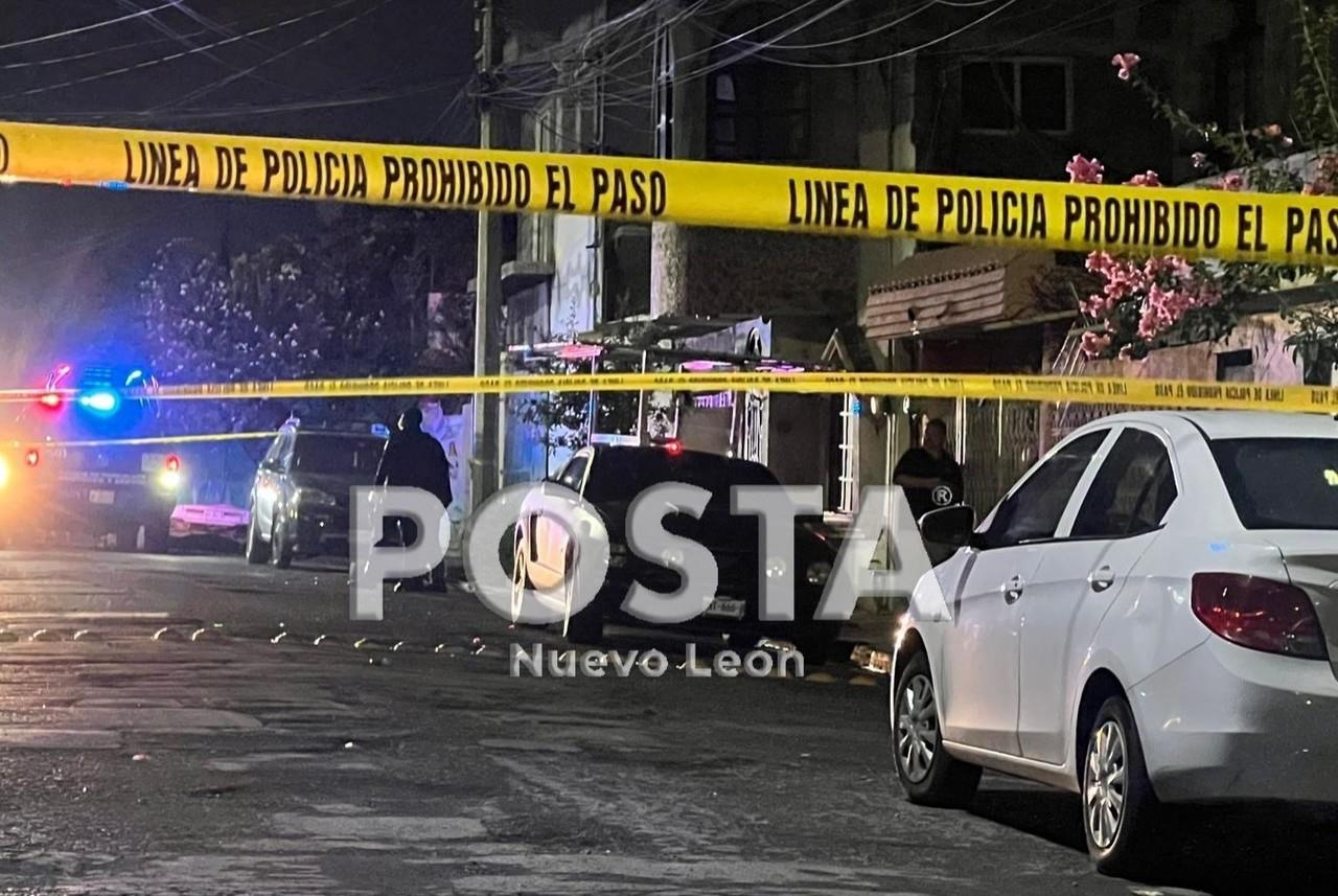 Elementos de la policía de Guadalupe cubriendo la zona para comenzar las indagatorias en la zona del crimen. Foto: Raymundo Elizalde.