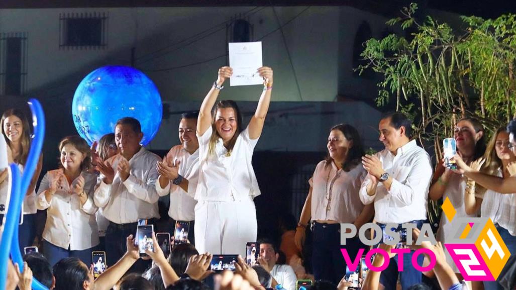 Cecilia Patrón Laviada recibe constancia como presidenta municipal de Mérida