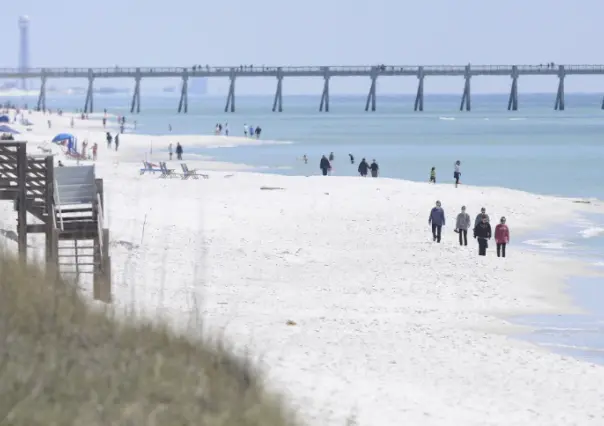 Dos ataques de tiburones en Florida: 3 personas heridas