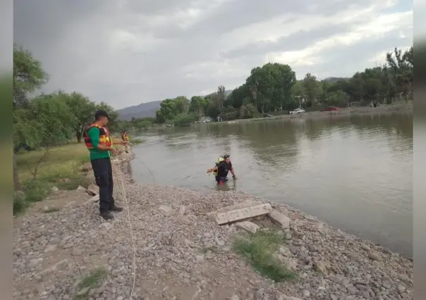 En Lerdo, joven rescata a mujer de ahogarse pero ya no sale del río