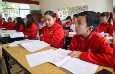 Próximo ciclo escolar también con uniformes gratuitos