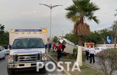 Volcadura deja dos lesionados en Juárez