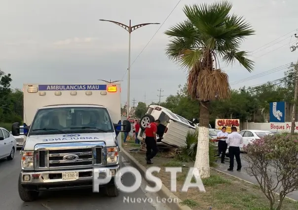 Volcadura deja dos lesionados en Juárez