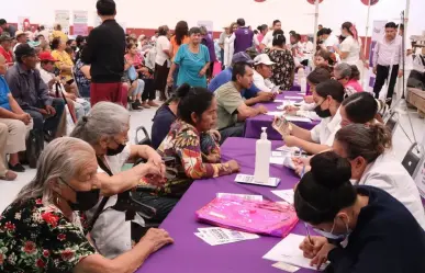 Llevan DIF Coahuila y SS atención médica a adultos mayores en Matamoros