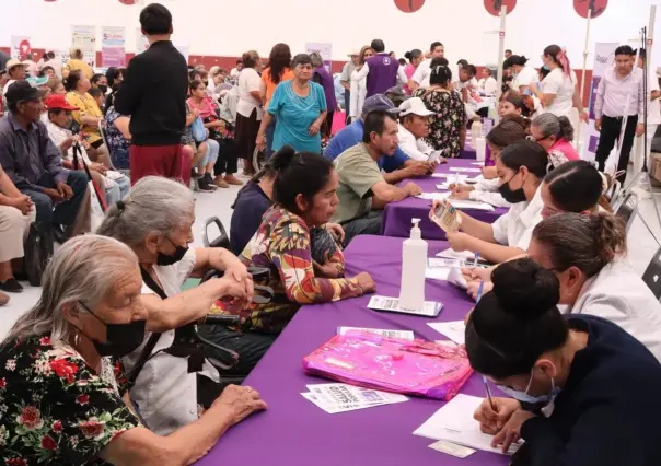 Llevan DIF Coahuila y SS atención médica a adultos mayores en Matamoros