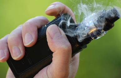 Intensifica EU esfuerzos para detener venta de cigarrillos electrónicos ilegales