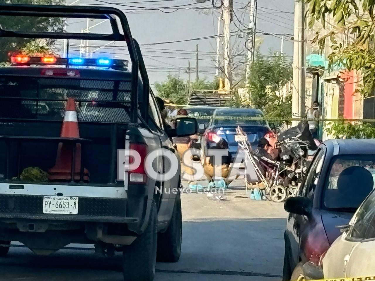 El área donde ocurrió el ataque armado custidiada por los autoridades. Foto: Raymundo Elizalde.