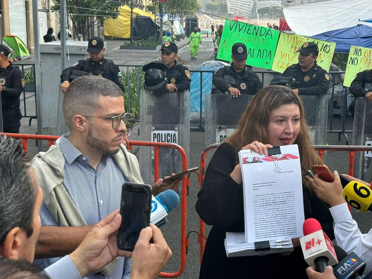 Armando, padre de familia busca apoyo de autoridades. Foto: Ramón Ramírez