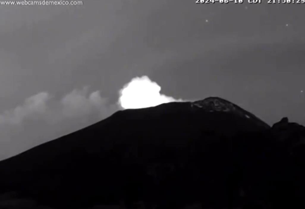 Volcán Popocatépetl en Fase 2: Emite 17 exhalaciones