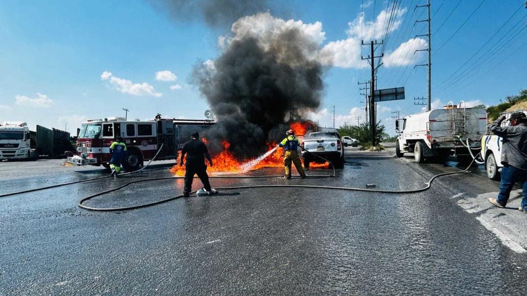 Bomberos y rescatistas de Linces controlan incendio en Pesquería