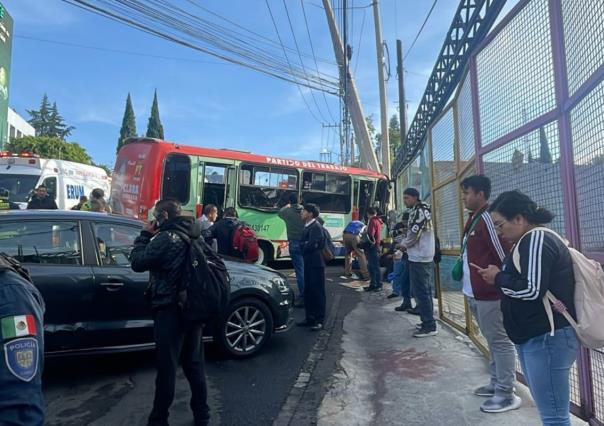 Choque de transporte público deja a 18 personas heridas en Álvaro Obregón