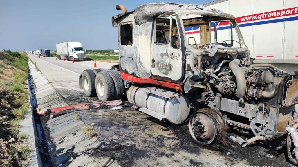 Incendio de Pipa en la Autopista La Gloria - San Fernando