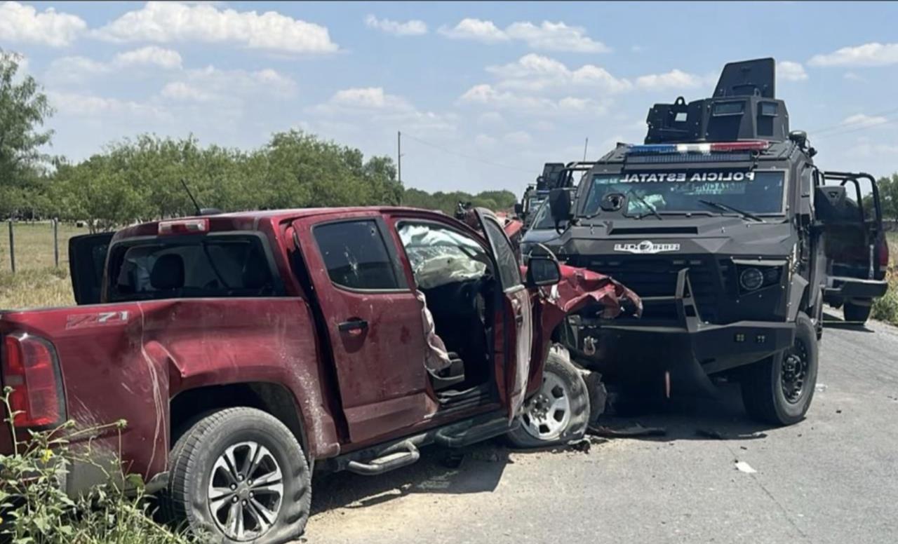 Camionetas participantes en enfrentamiento en Dr. Coss, Nuevo León. Foto: SSPNL