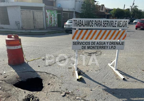 Cumplen socavones de aguas negras 2 meses en San Nicolás