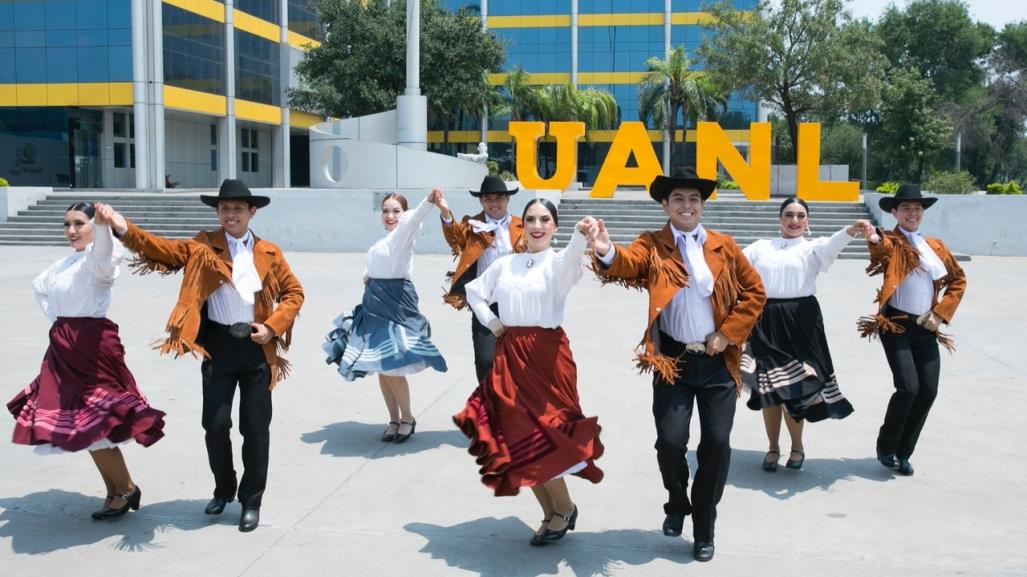 UANL lleva folklor de Así es México a Europa