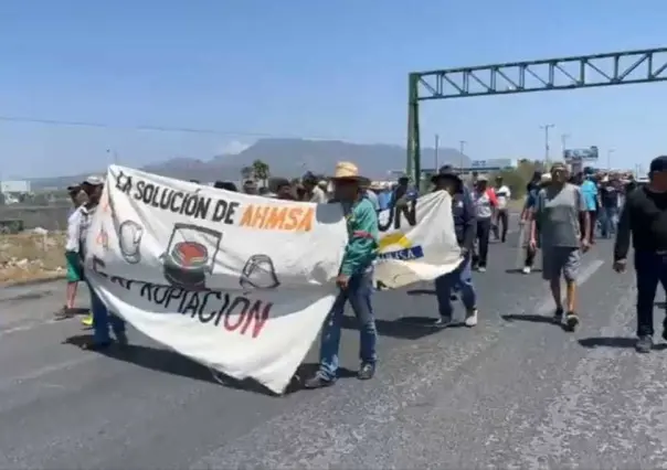 Exobreros de AHMSA buscan audiencia con AMLO en su visita a Coahuila