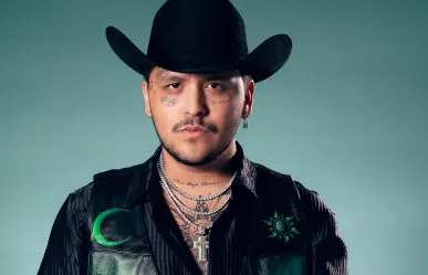 Christian Nodal es acusado por Universal Music de falsificar documentos